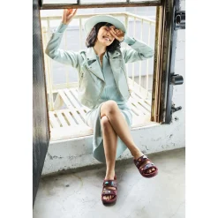 Crocs Classic Cozzzy Sandal