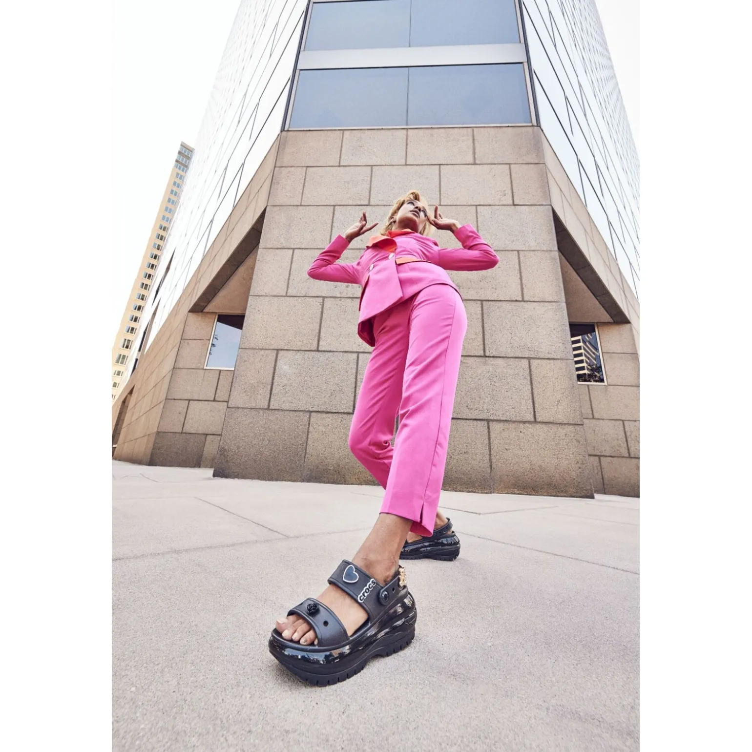 Crocs Classic Mega Crush Sandal