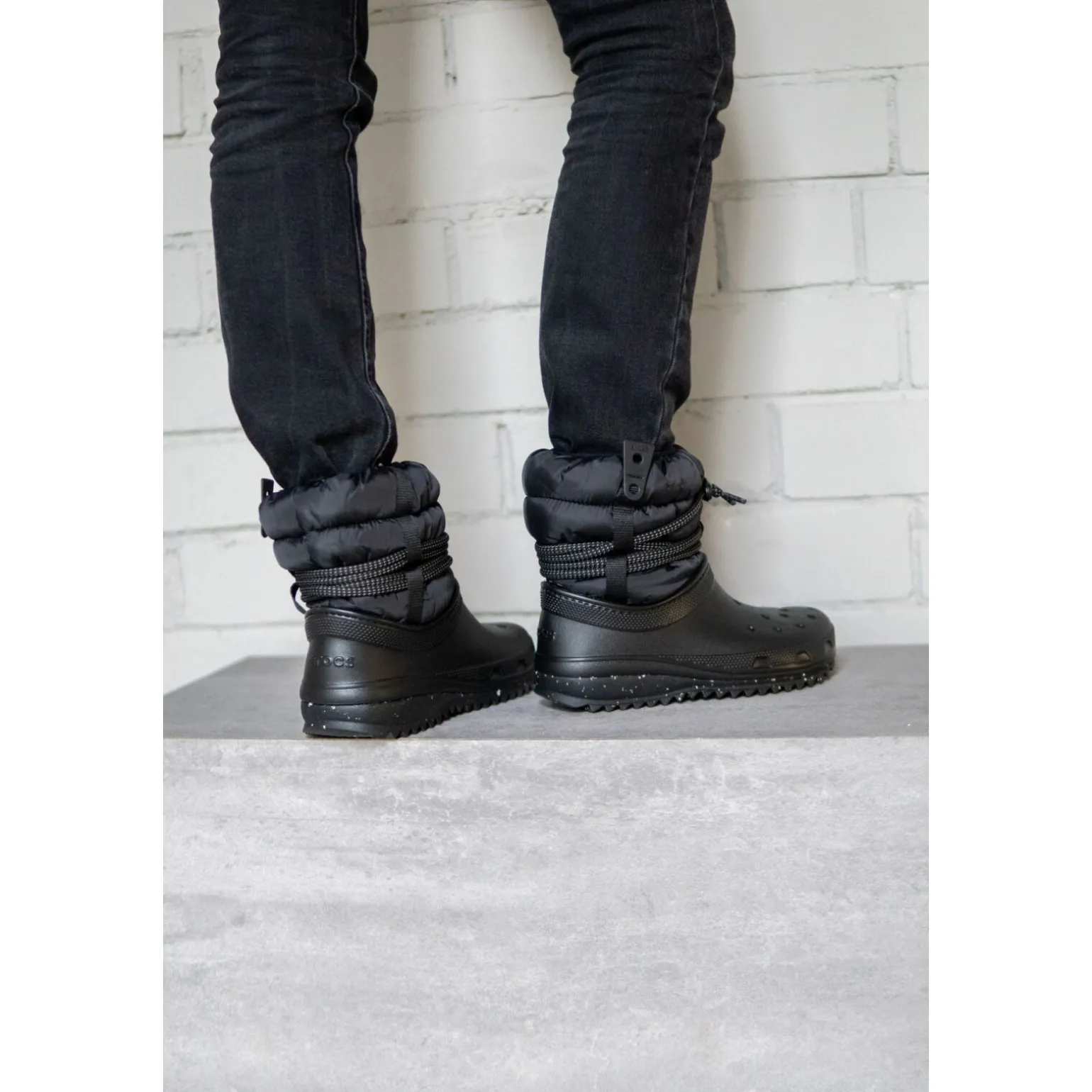 Crocs Classic Neo Puff Luxe Boot Women's