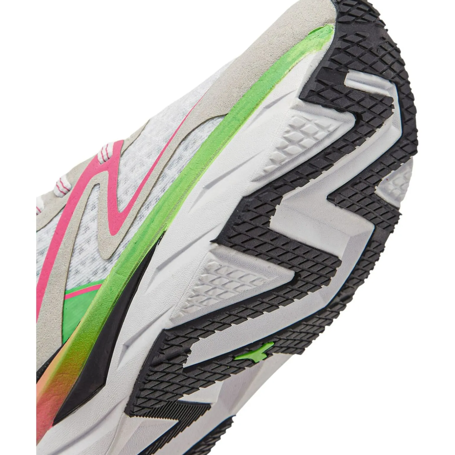 Diadora Atomo V7000 W