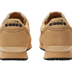 Diadora Camaro Manifesto