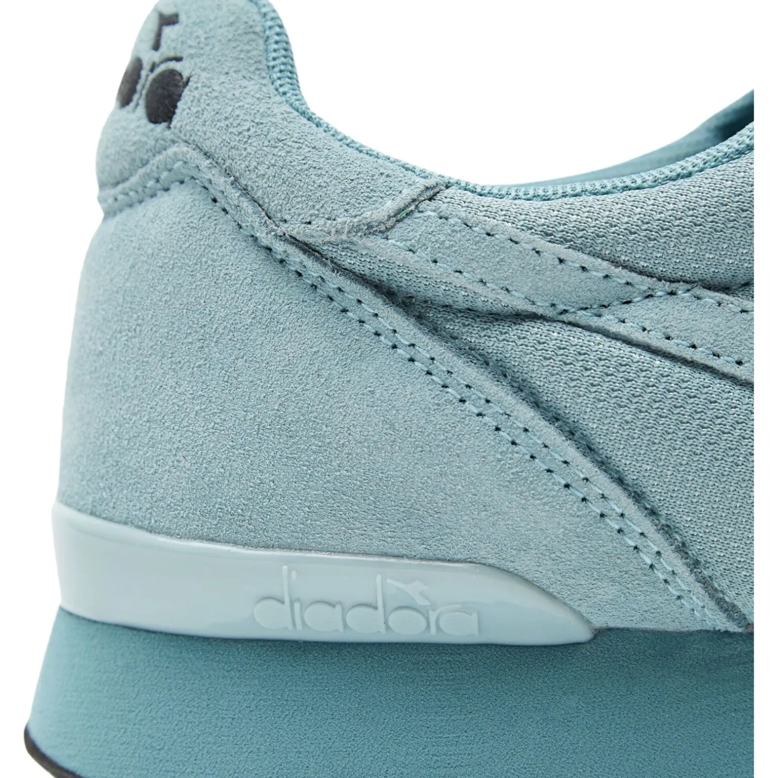 Diadora Camaro Manifesto