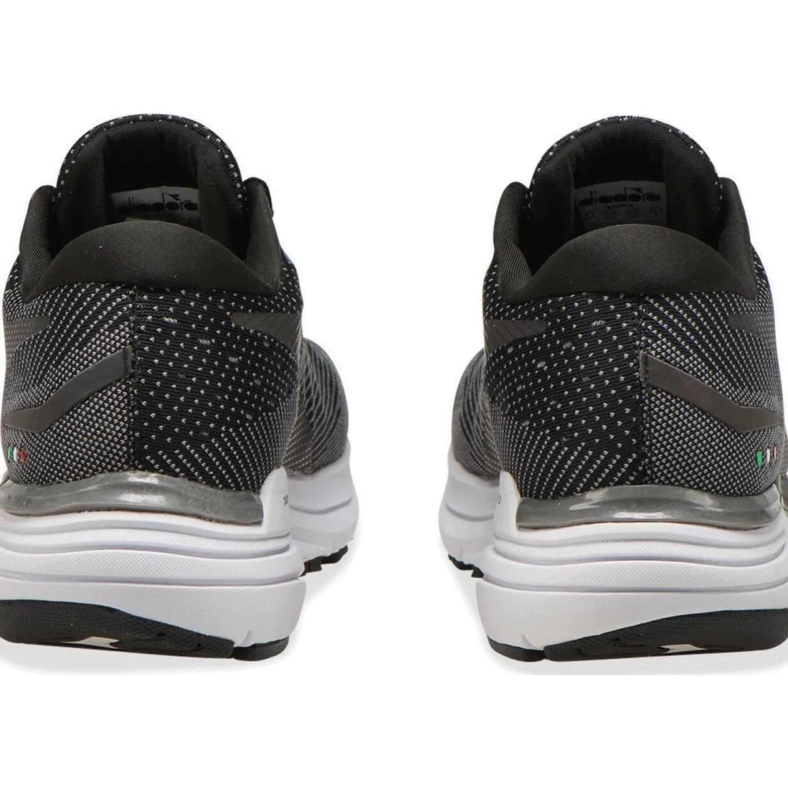 Diadora Mythos Blushield Hip 6