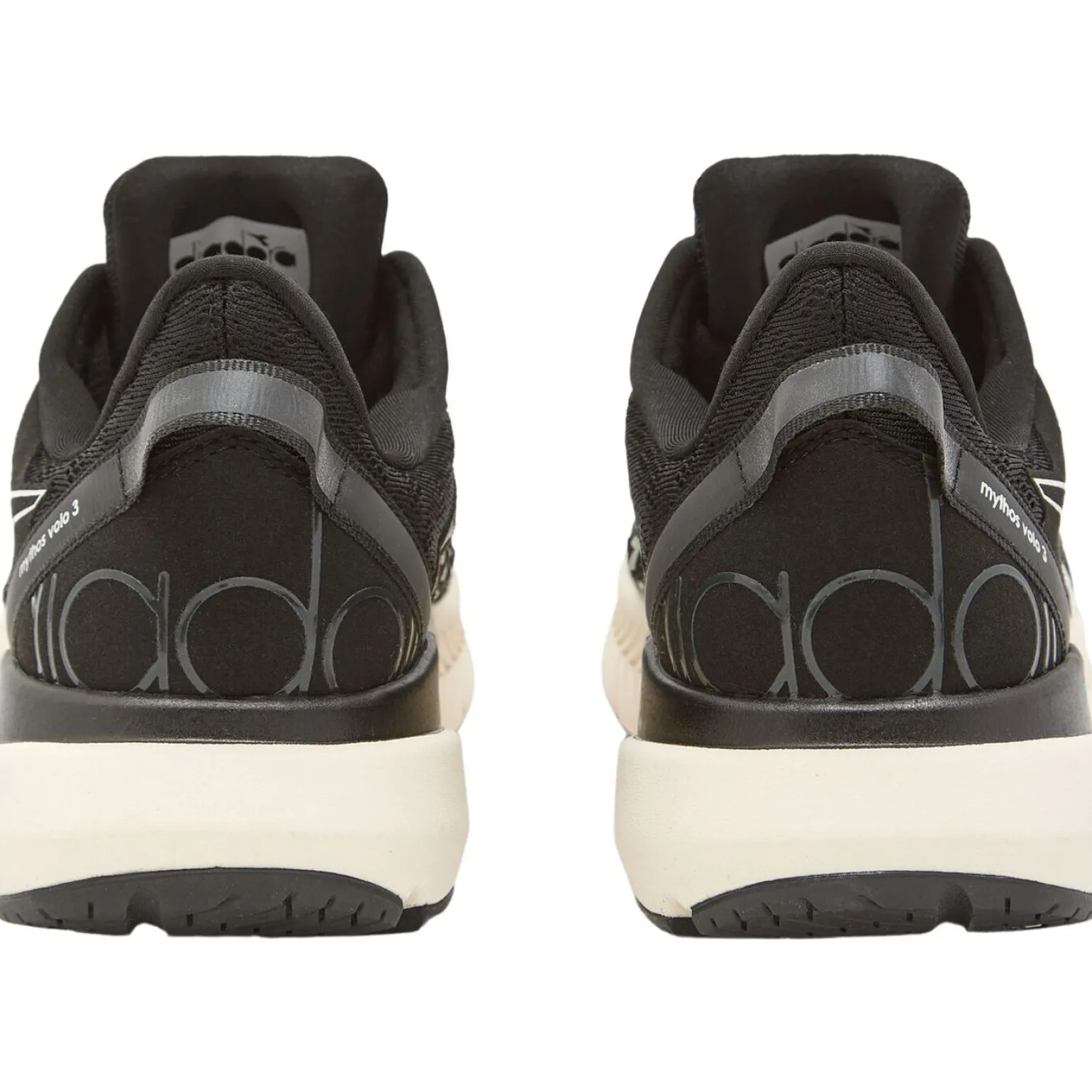 Diadora Mythos Blushield Volo 3 W