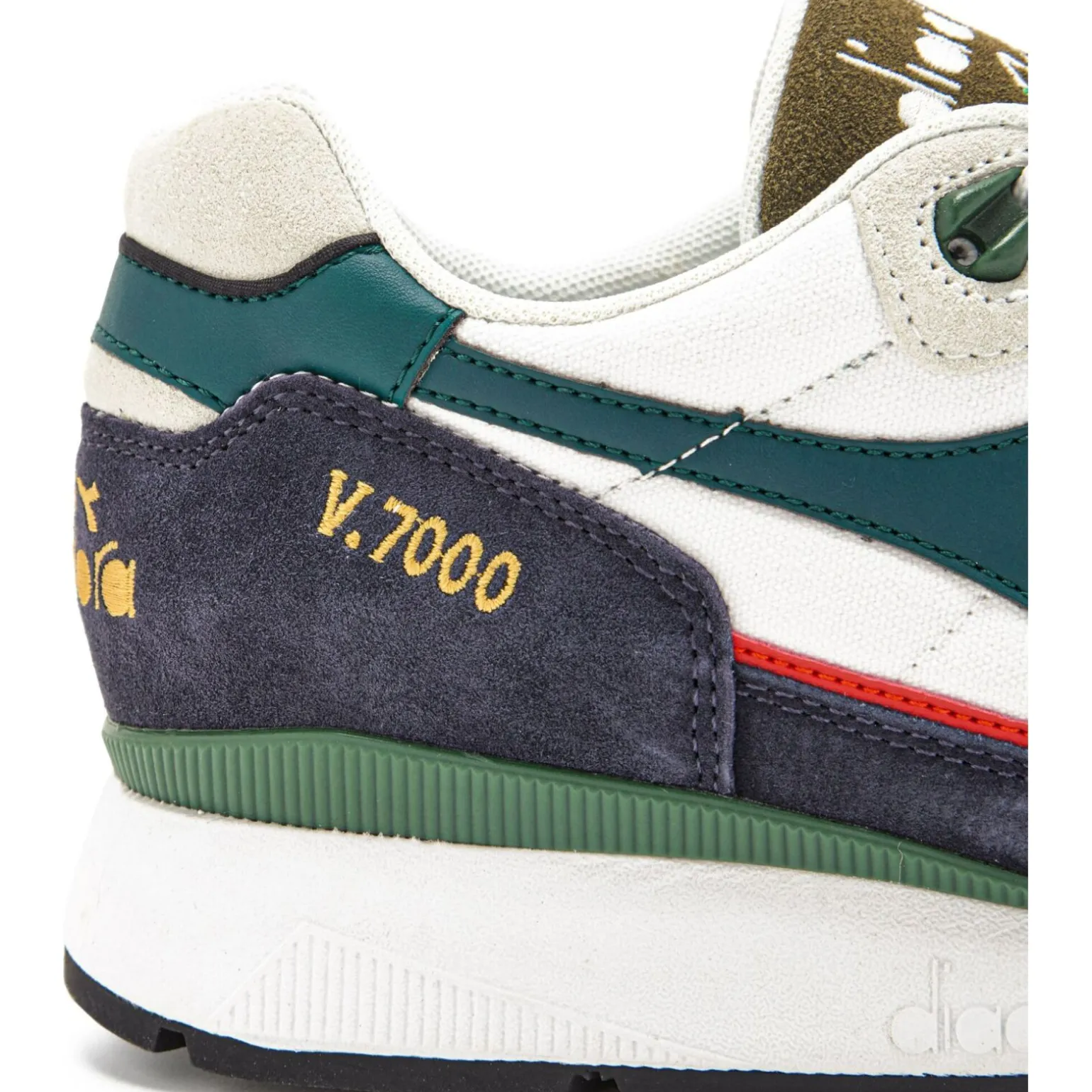Diadora V7000 Navy