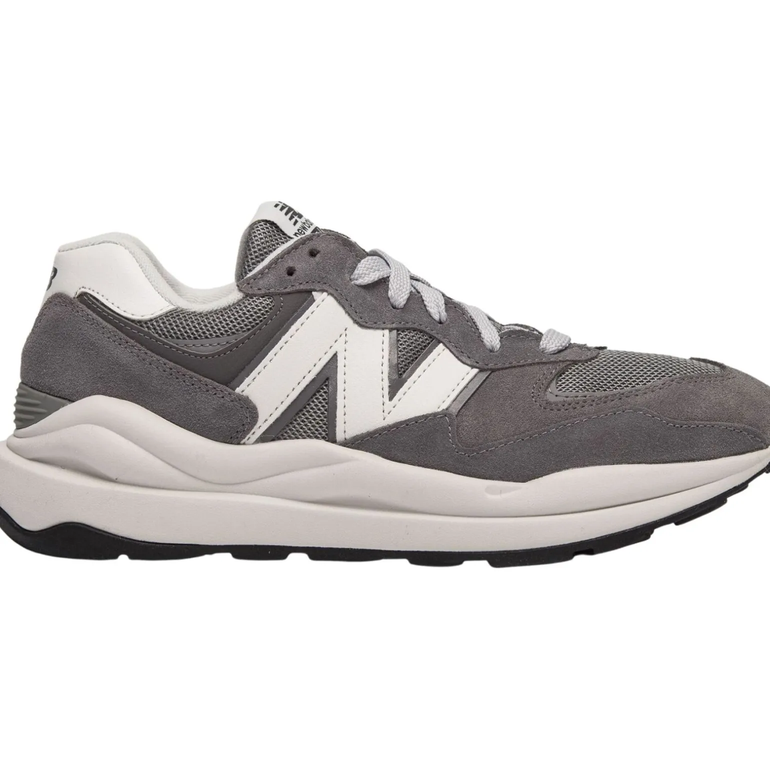 New Balance M5740