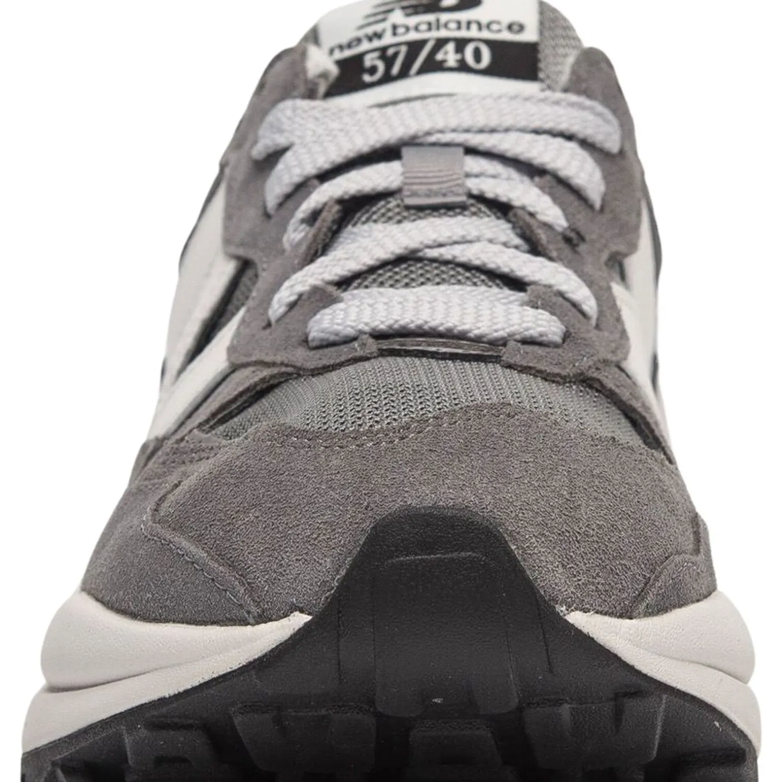 New Balance M5740