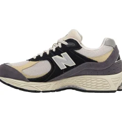 New Balance M2002