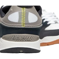 New Balance Nm1010