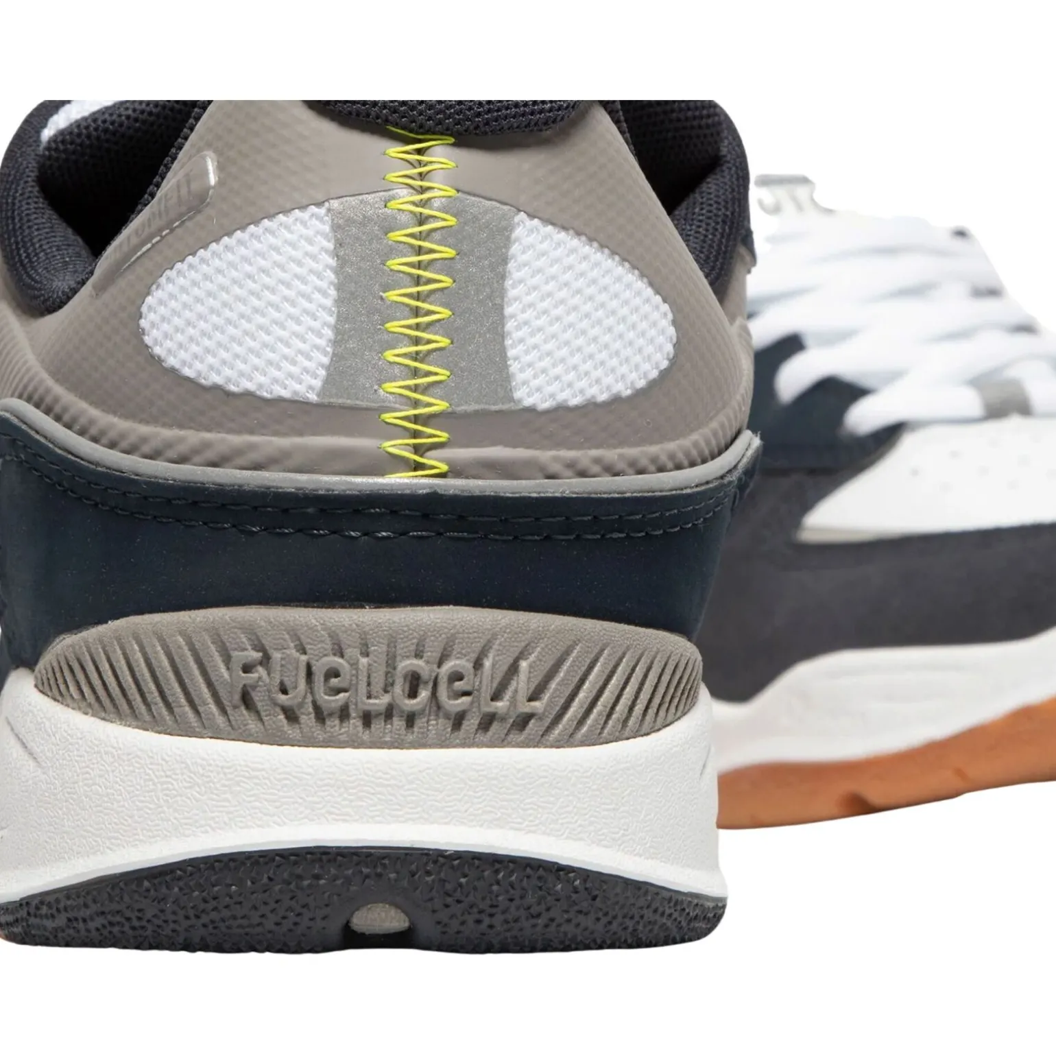 New Balance Nm1010