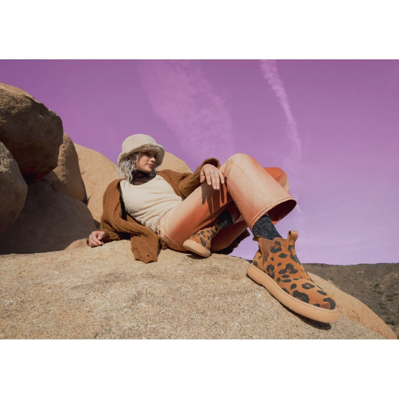 Toms Abstract Leo Print Suede Women's Chelsea Boot